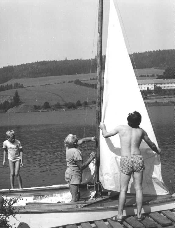 JACHT5.JPG (35972 bytes)