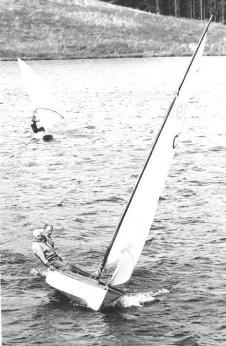 JACHT6.JPG (42878 bytes)